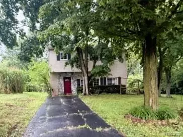 571 Cristy Ave, Waterford, MI 48328
