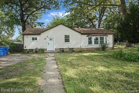 4229 Dolores Ave, Warren, MI 48091