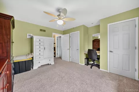 Bedroom - 50414 Greycoat Ln, Macomb, MI 48044 photo 5 of 8