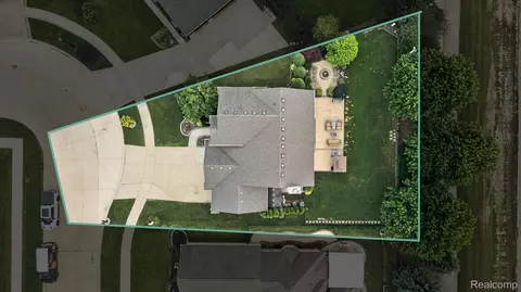 View/Area - 50414 Greycoat Ln, Macomb, MI 48044 photo 11 of 11