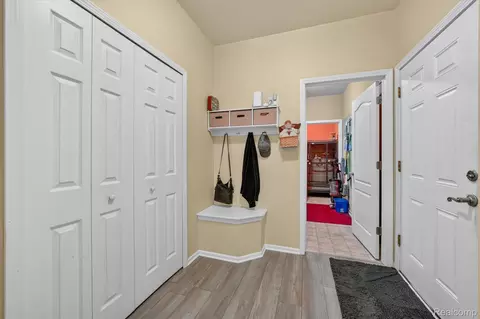 Entry Way - 50414 Greycoat Ln, Macomb, MI 48044 photo 4 of 6