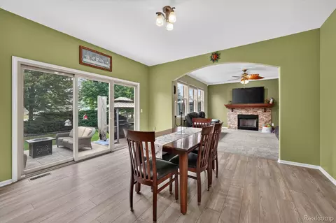 Dining - 50414 Greycoat Ln, Macomb, MI 48044 photo 1 of 4