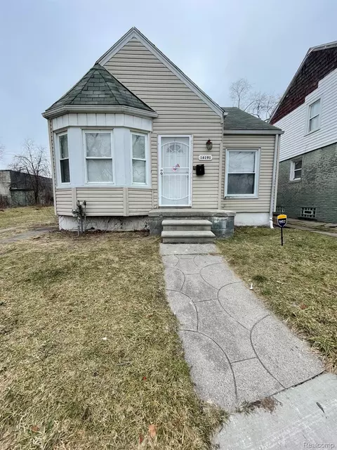 16191 Strathmoor St, Detroit, MI 48235