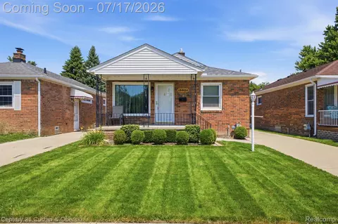 15924 Hanover Ave, Allen Park, MI 48101