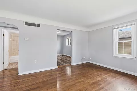 Living - 5852 Beech Daly Rd, Taylor, MI 48180 photo 2 of 2