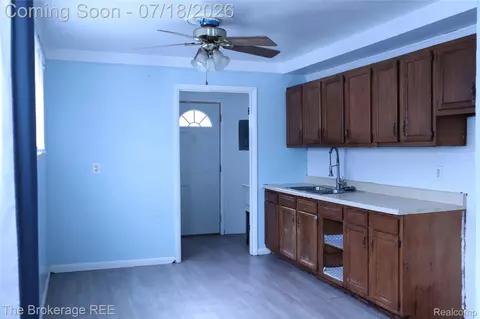 34861 John St, Wayne, MI 48184 photo 37
