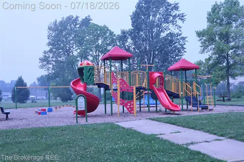 34861 John St, Wayne, MI 48184 photo 49