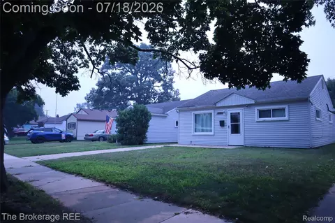 34861 John St, Wayne, MI 48184 photo 5