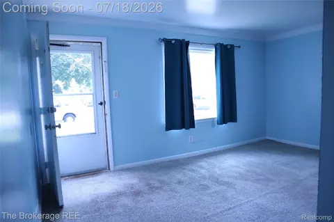 34861 John St, Wayne, MI 48184 photo 11