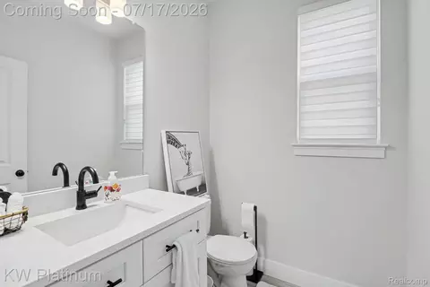 Bath - 24515 Brookshire Dr, Macomb, MI 48042 photo 3 of 3