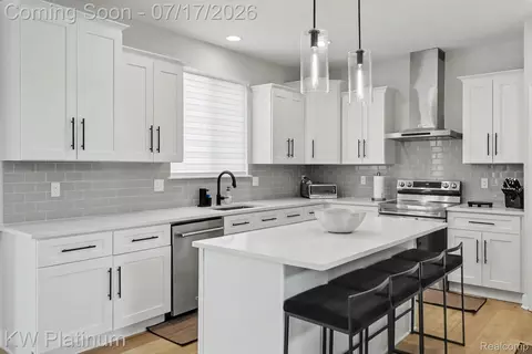 Kitchen - 24515 Brookshire Dr, Macomb, MI 48042 photo 2 of 2
