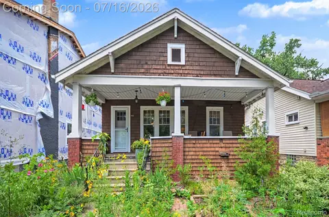 440 W Saratoga St, Ferndale, MI 48220