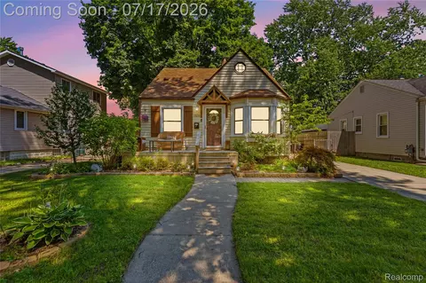 1616 N Vermont Ave, Royal Oak, MI 48067