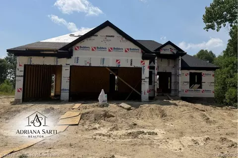 35039 Cygnet Cir, Richmond, MI 48062
