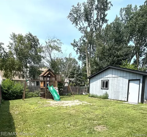 637 Dane Dr, Monroe, MI 48162 photo 22