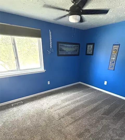 637 Dane Dr, Monroe, MI 48162 photo 13