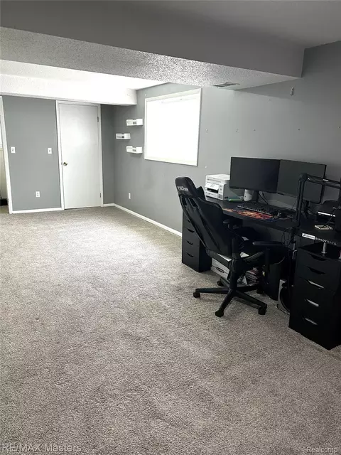 637 Dane Dr, Monroe, MI 48162 photo 10