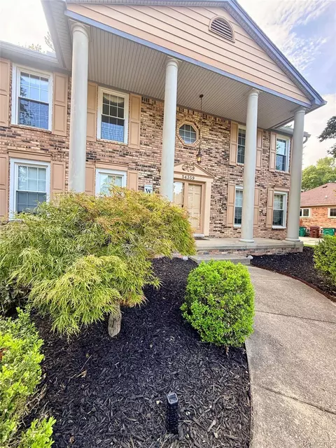 54359 Algonquin Dr, Shelby Township, MI 48315