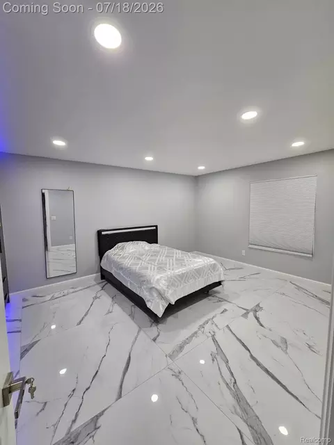 Bedroom - 2926 Roundtree Dr, Troy, MI 48083 photo 2 of 2