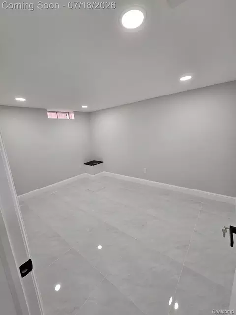Other - 2926 Roundtree Dr, Troy, MI 48083 photo 12 of 18