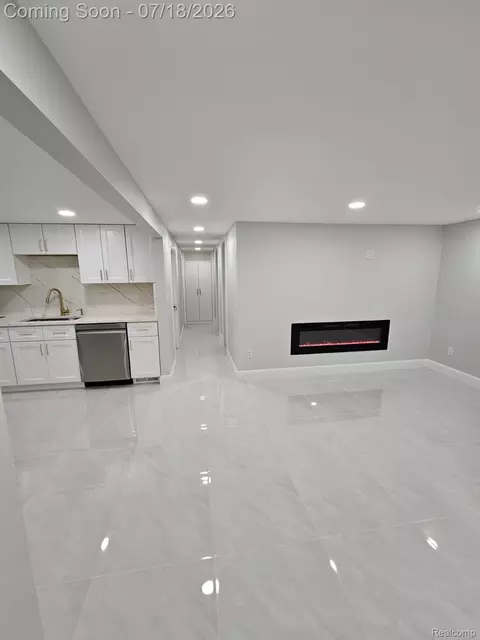 Other - 2926 Roundtree Dr, Troy, MI 48083 photo 10 of 18