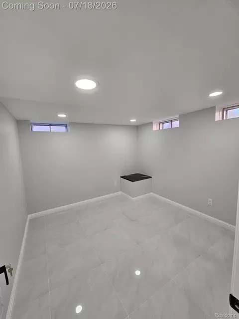 Other - 2926 Roundtree Dr, Troy, MI 48083 photo 14 of 18