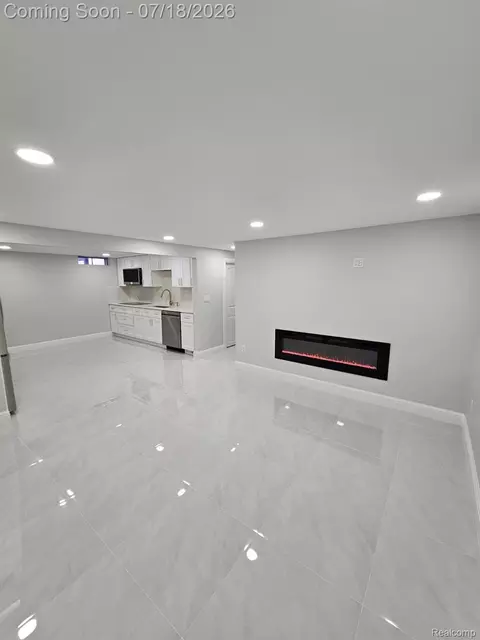 Other - 2926 Roundtree Dr, Troy, MI 48083 photo 11 of 18