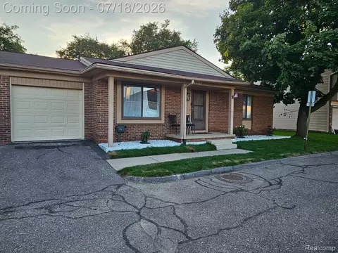 Other - 2926 Roundtree Dr, Troy, MI 48083 photo 17 of 18