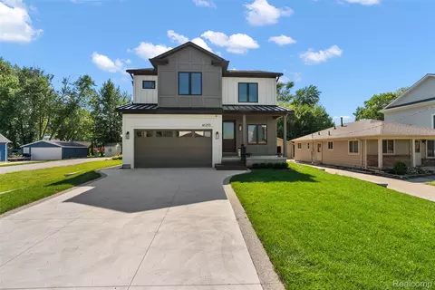 41255 Conger Bay Dr, Harrison, MI 48045