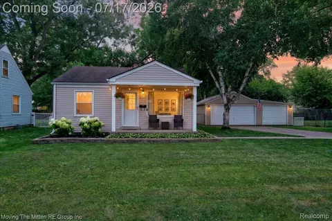 31547 Birchwood St, Westland, MI 48186