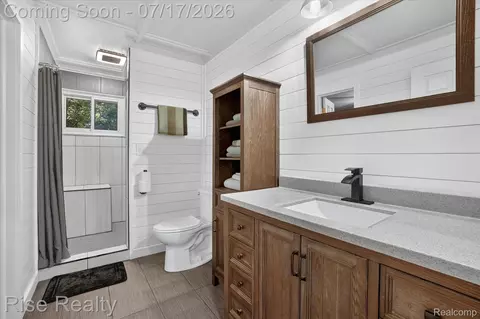 Bath - 4338 S Duffield Rd, Clayton, MI 48449 photo 1 of 4