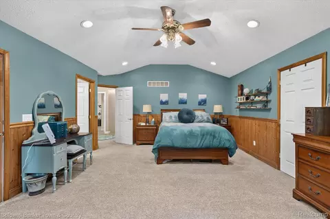 Bedroom - 3217 Pineview Trl, Genoa, MI 48843 photo 1 of 9