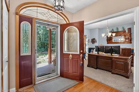 Entry Way - 3217 Pineview Trl, Genoa, MI 48843 photo 1 of 2
