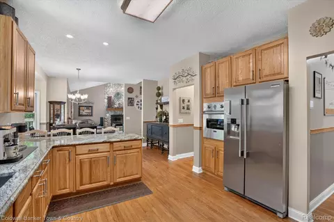 Kitchen - 3217 Pineview Trl, Genoa, MI 48843 photo 3 of 6