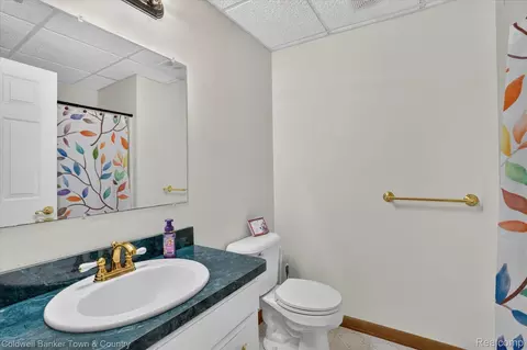 Bath - 3217 Pineview Trl, Genoa, MI 48843 photo 7 of 7