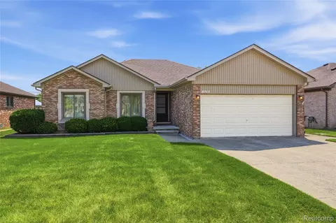 35654 Wellston Ave, Sterling Heights, MI 48312