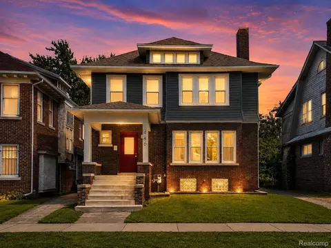 446 King St, Detroit, MI 48202