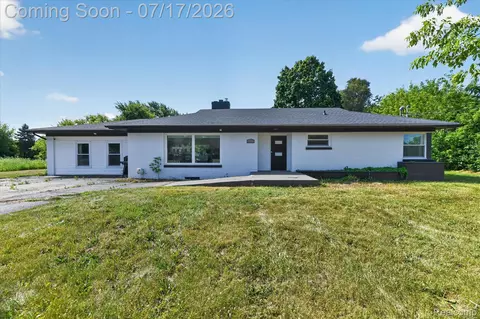 5200 Lapeer Rd, Burton, MI 48509