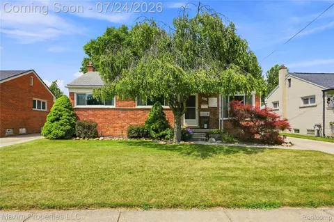 33214 Sheridan St, Garden City, MI 48135