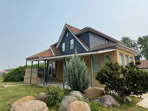 2349 Washtenaw Rd, Ypsilanti, MI 48197