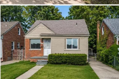 7330 Pierson St, Detroit, MI 48228