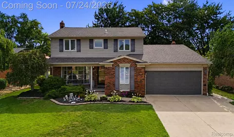 40536 Skender St, Clinton Township, MI 48038