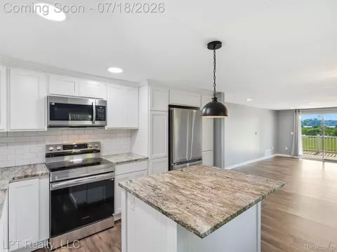 Kitchen - 4539 Parker Dr, Howell, MI 48843 photo 1 of 4
