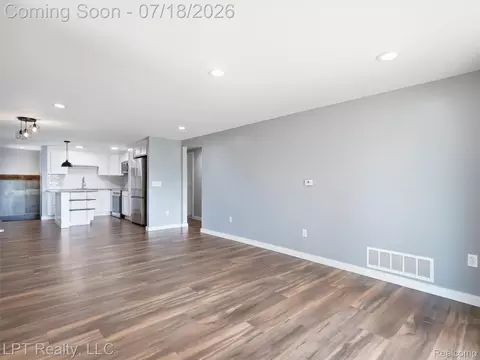 Living - 4539 Parker Dr, Howell, MI 48843 photo 6 of 6