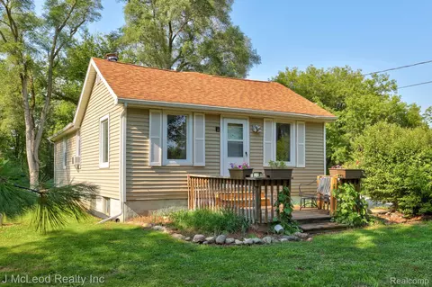 1170 W Dodge Rd, Vienna, MI 48420