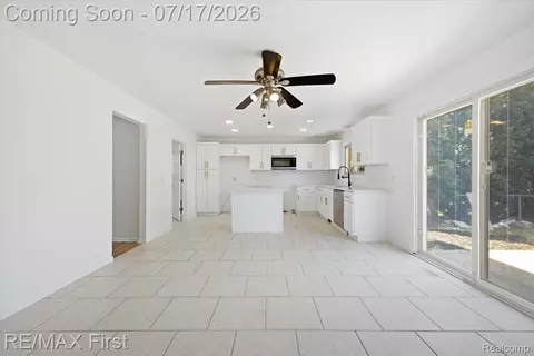 50443 Middle River Dr, Macomb, MI 48044 photo 16