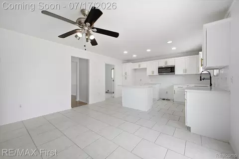50443 Middle River Dr, Macomb, MI 48044 photo 18