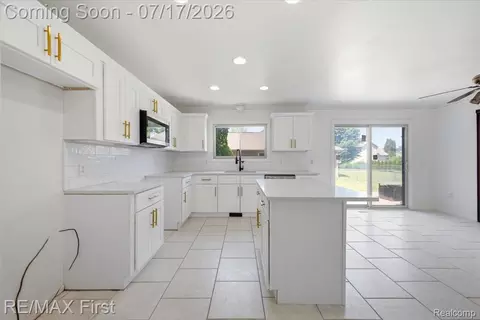 50443 Middle River Dr, Macomb, MI 48044 photo 20