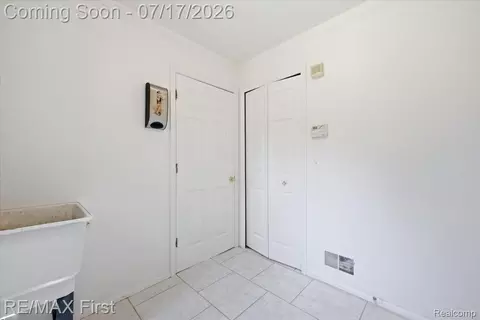 50443 Middle River Dr, Macomb, MI 48044 photo 42