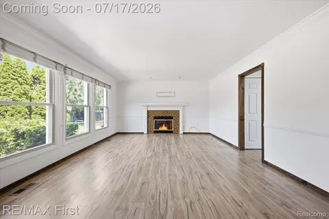 50443 Middle River Dr, Macomb, MI 48044 photo 13